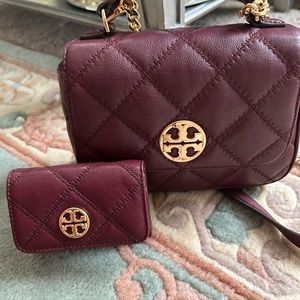 Gorgeous Tory Burch Willa top handle bag and wallet